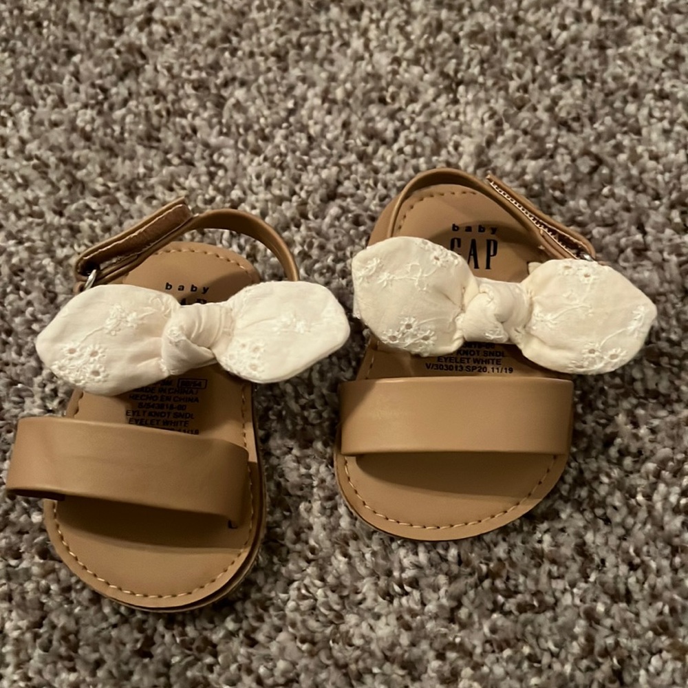 Brand new gap shoes